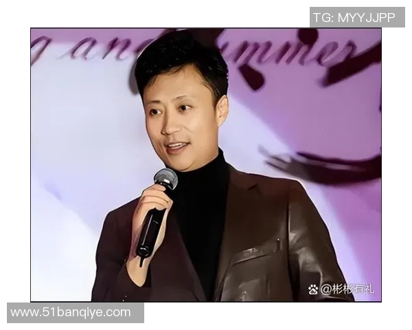 深度对话：杨军在足球世界中的成长与追求之路
