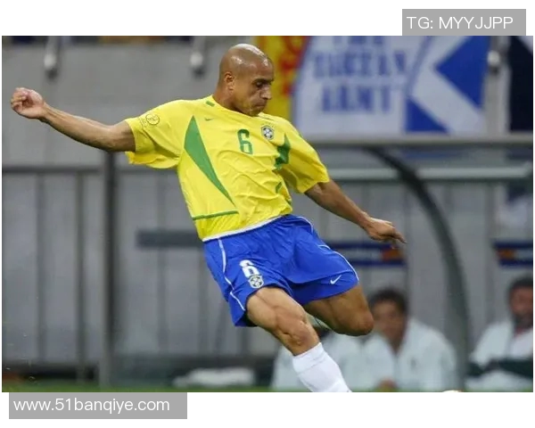 十位足球明星的传奇故事与辉煌成就盘点