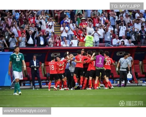 拉莫斯足球明星壁纸精选展现激情与荣耀的完美瞬间