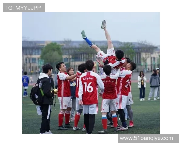 王秀英专访:追忆足球生涯中的荣耀与挑战 王秀英专访:追忆足球生涯中的荣耀与挑战