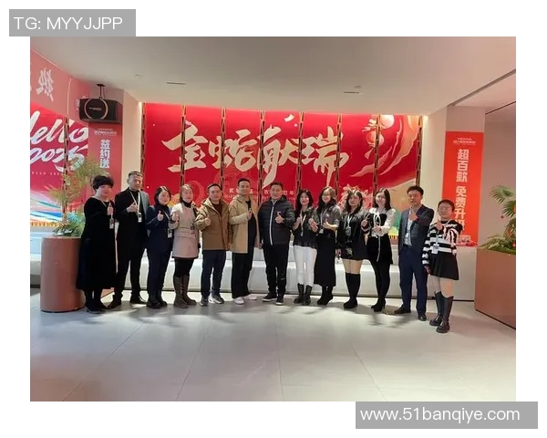 杭州足球队实力大变革引发热议展望未来发展新篇章 杭州足球队实力大变革引发热议展望未来发展新篇章